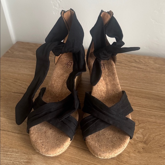 UGG Black Fabric Jute Wedge Sandals with Cork Insoles Casual Vacation Size 7.5 - Picture 4 of 12